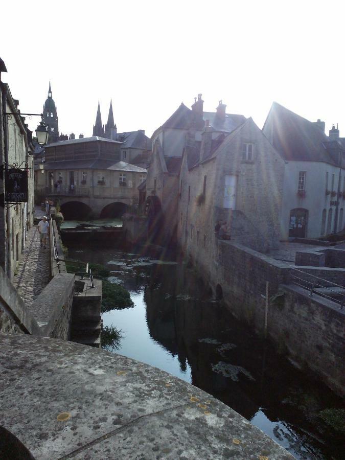 L'Aure Bleue Lägenhet Bayeux Exteriör bild